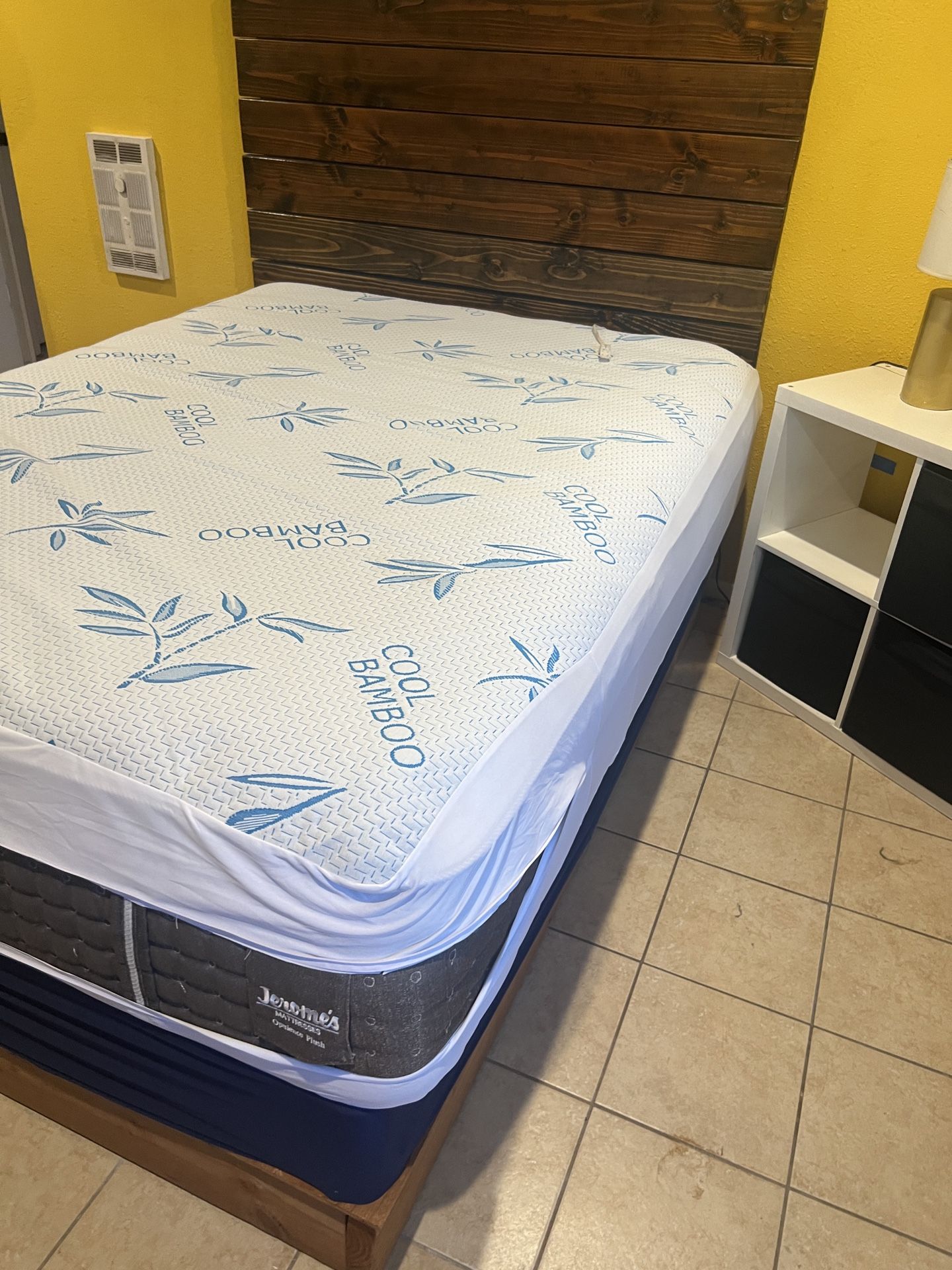 Mattress/ Queen Box Spring DEAL !!