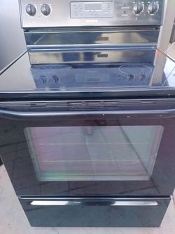 MAYTAG flat top stove