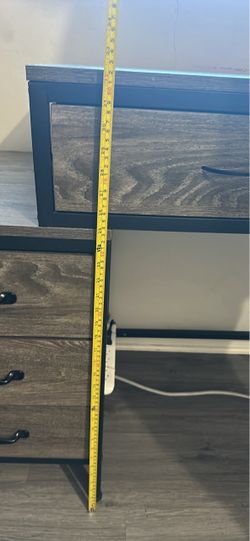 Vanity/night stand