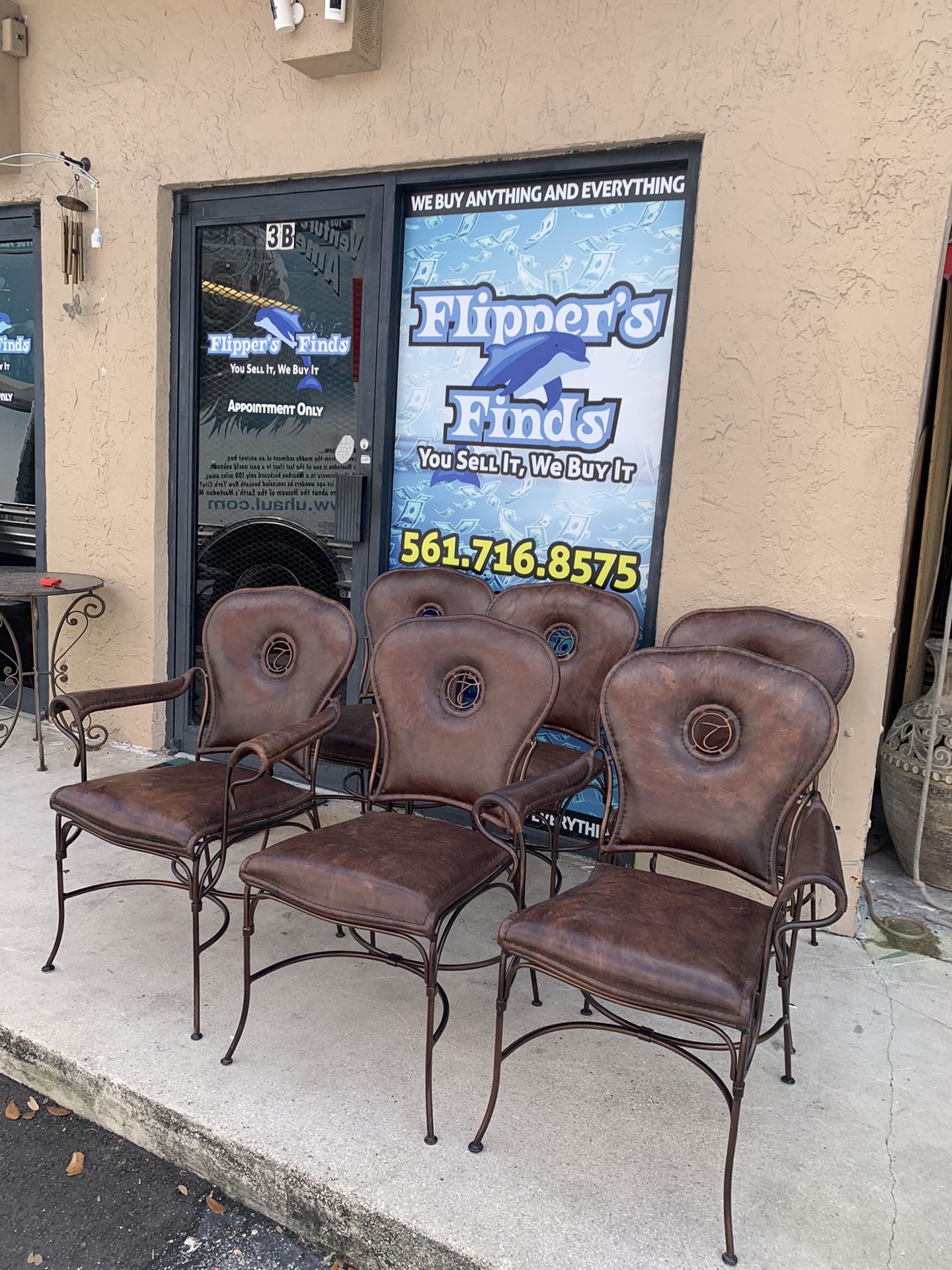 Set of 6 iron and leather chairs