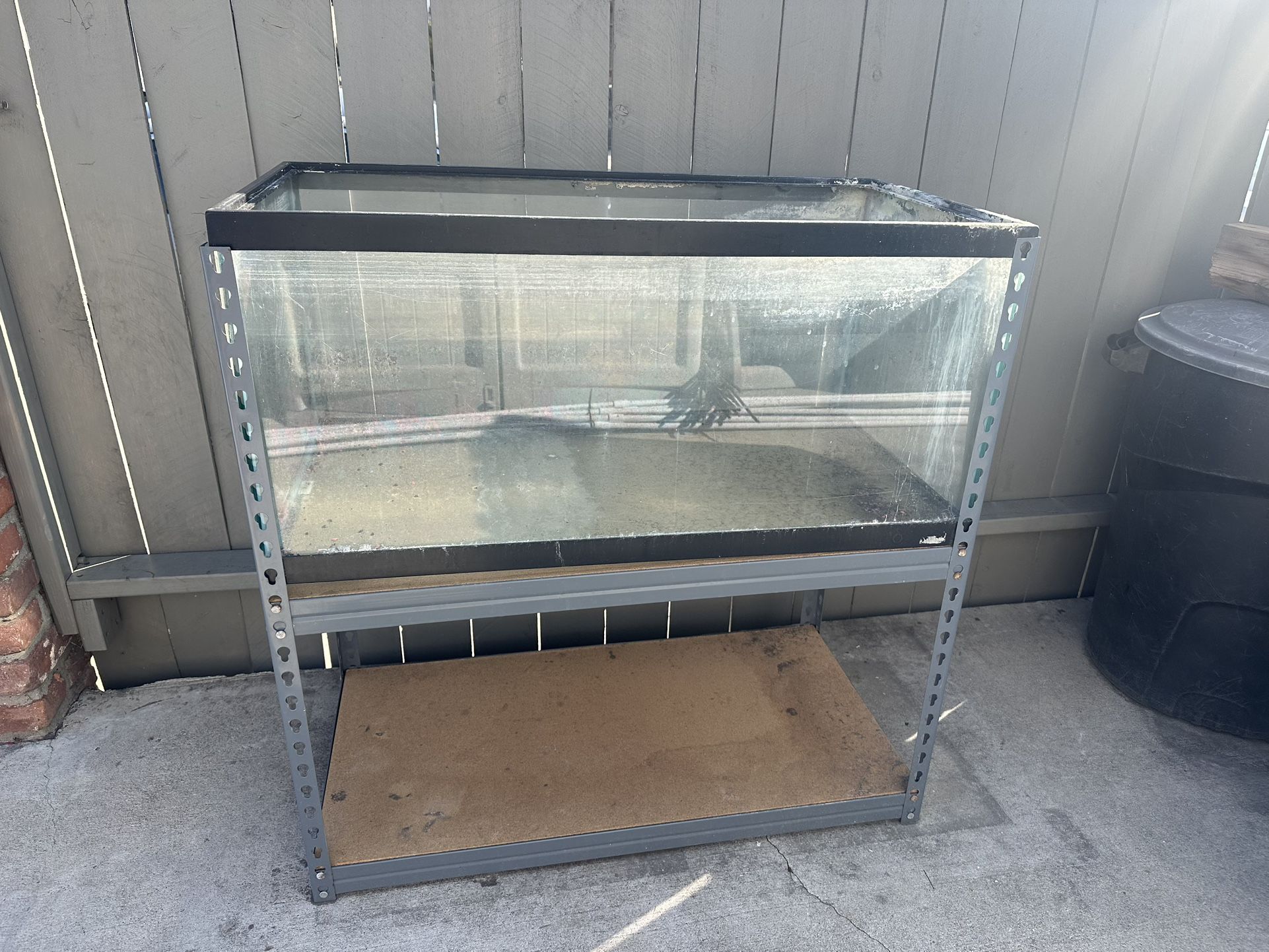 Free fish tank 