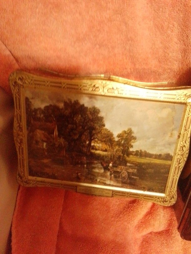 Very Beautiful Metal Tin