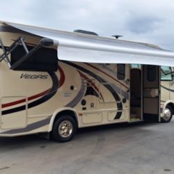 2016 Thor Vegas 24.1 Class A 