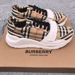 Burberry Vintage Check  SneakerSize: 38 (7.5us)
