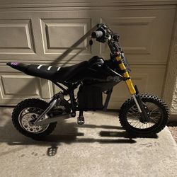 72v Razor 