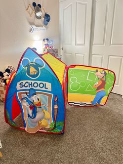 Mickey Mouse pop up tent