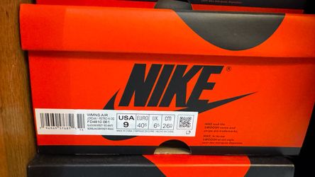 Air Jordan 1 High OG Satin Bred - Women's 9 - New in Box