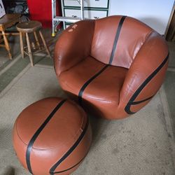 Spinning Basketball Chair With Footrest