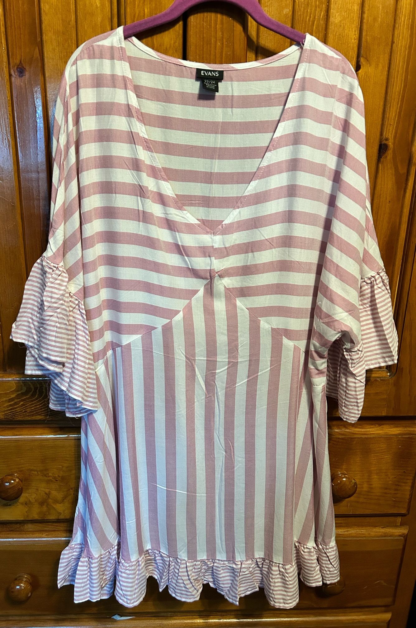 Avenue Evan’s Size 22/24 Pink & Stripe Pullover V Neck Tunic