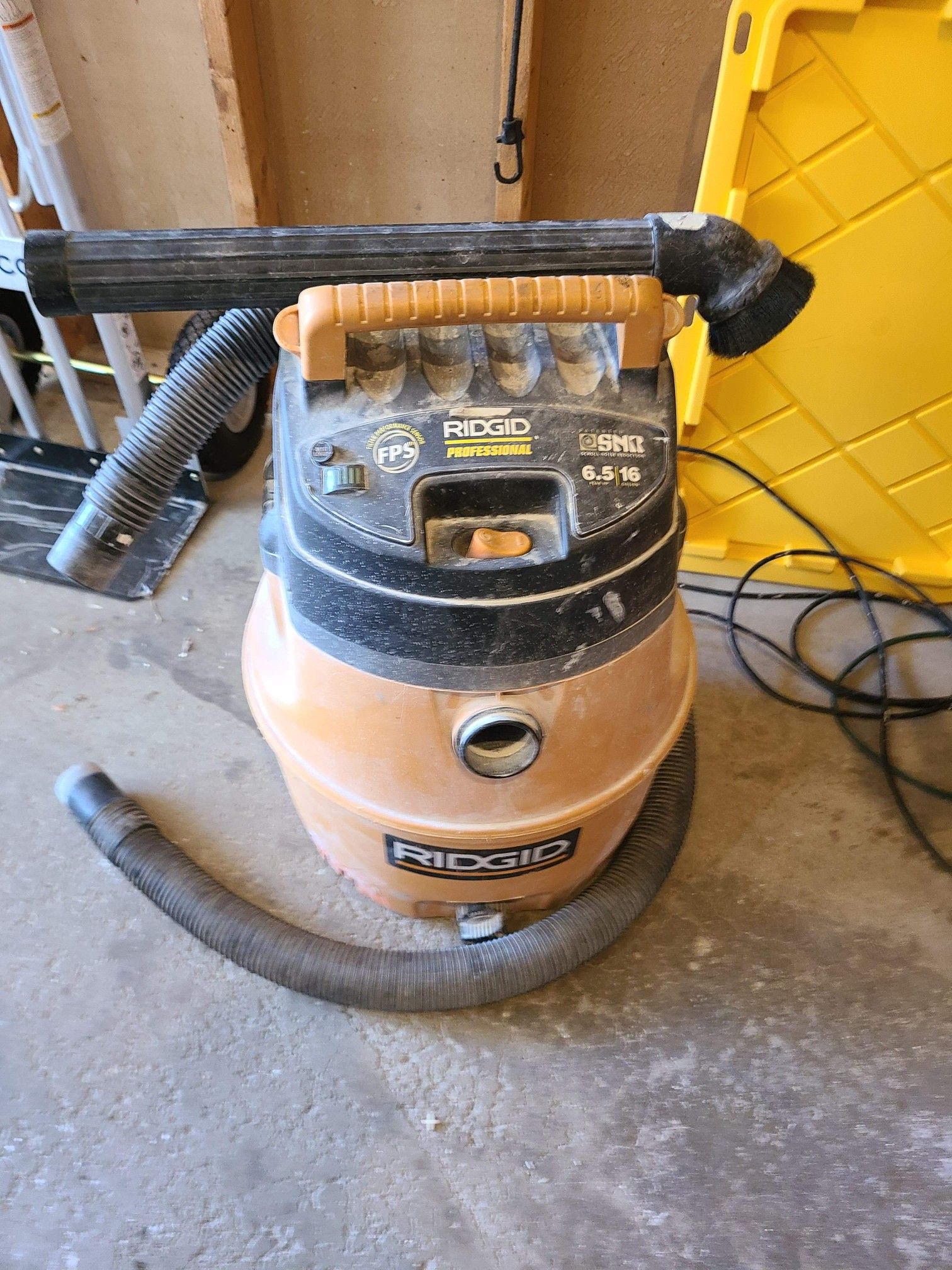 Construction vacuum