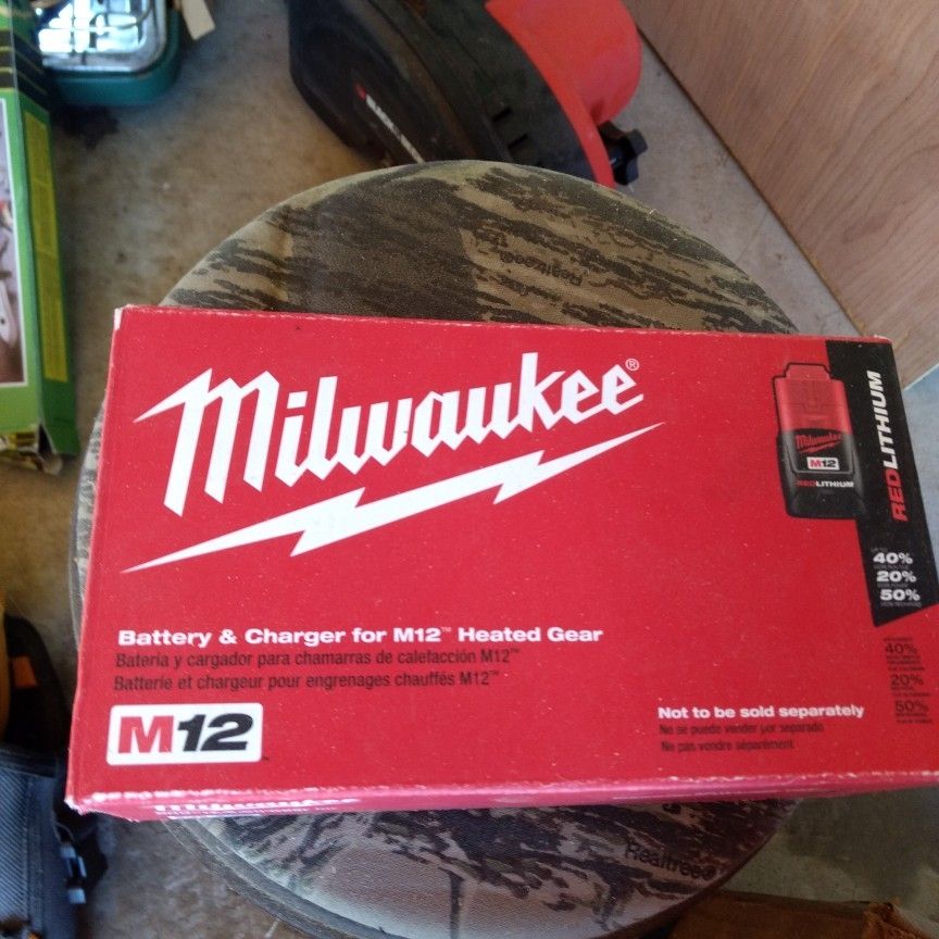 Charger Milwaukee 12 Volt (Charger Only)
