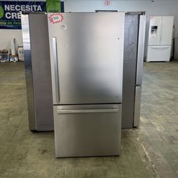 Hisense Refrigerator With Bottom Freezer