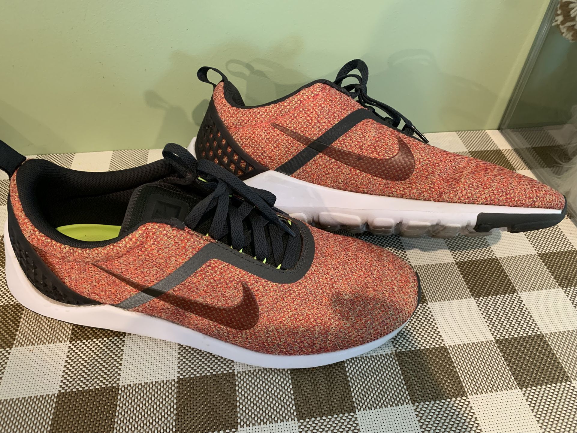 Men’s Nike Lunarestoa 2 Model Running Sneakers Size 13, Worn Twice