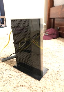 NETGEAR nighthawk wifi extender.