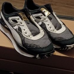 WOMEN'S PUMA RUNNING TRAINER SNEAKERS 