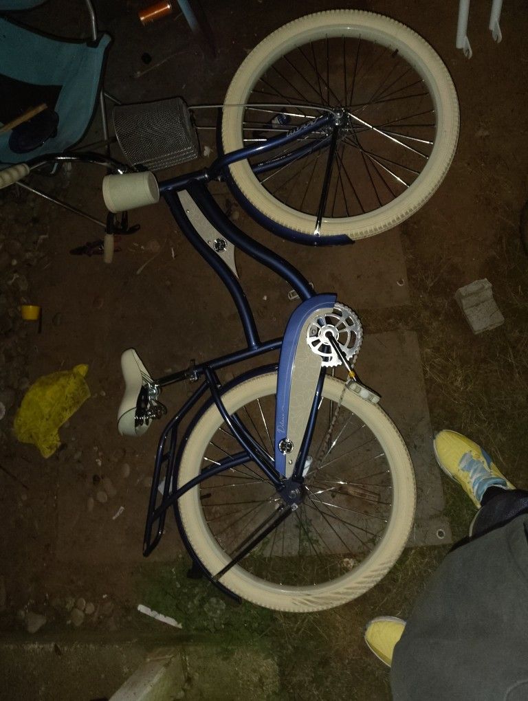 Huffy Beach Cruiser