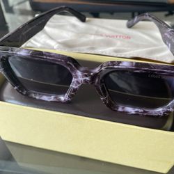 LV unisex Sunglasses 