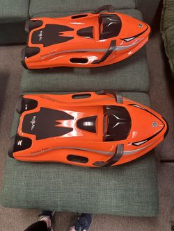 Underwater Scooter, Dual Motor 1600W Diving Scooter 6.2MPH Max Speed, 98ft Depth Runtime Sea Scooter