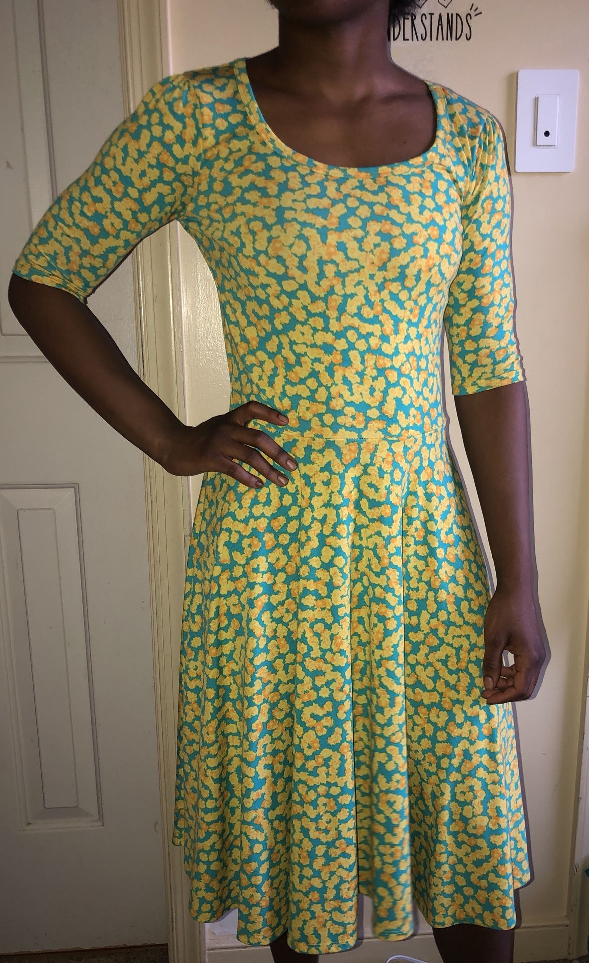LulaRoe sz Small Vintage Nicole NWOT