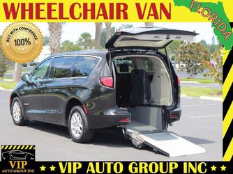 2023 Chrysler Voyager