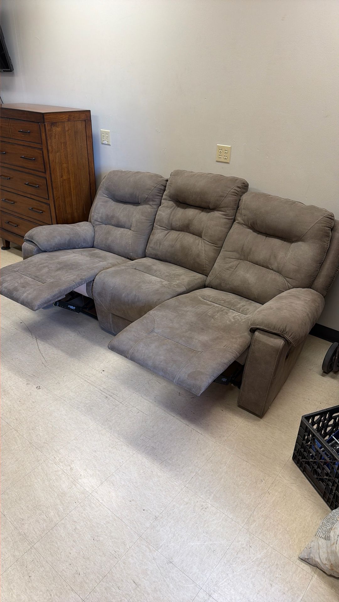 3 Seater Reclining Couch