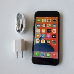 iPhone 7 - UNLOCKED - Like New  