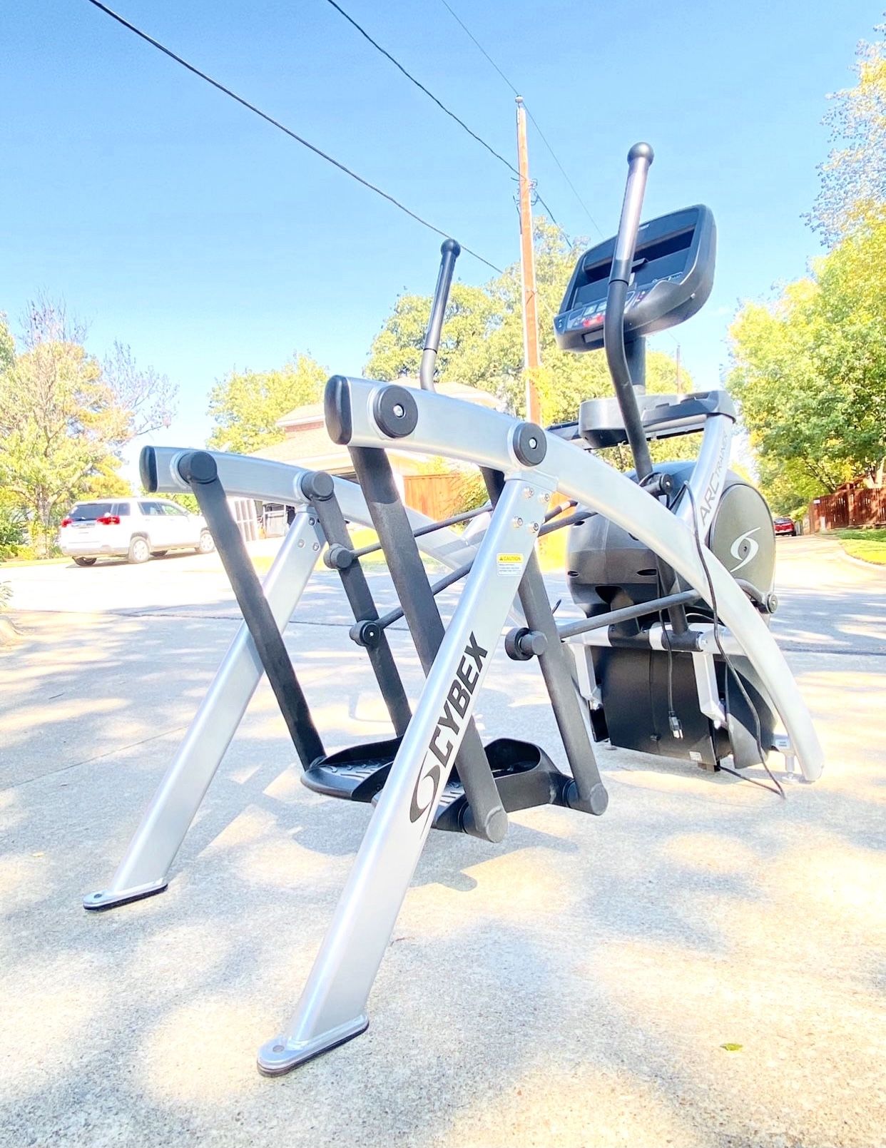 Cybex 525at Total Body Arc Trainer (Like New)