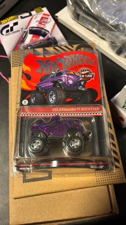 2023 Hot Wheels PURPLE VOLKSWAGEN T1 ROCKSTER RLC