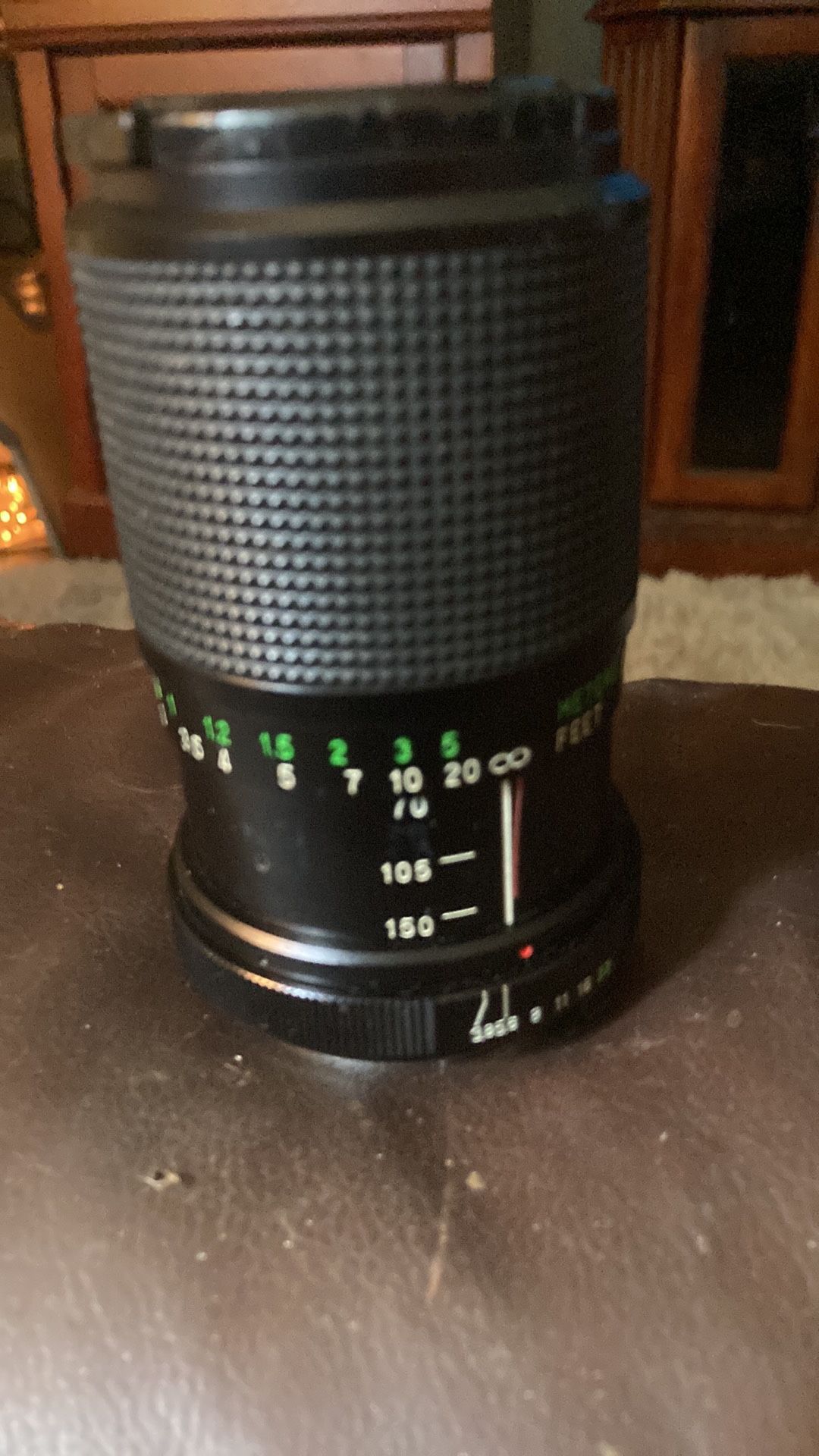 35 mm zoom lens