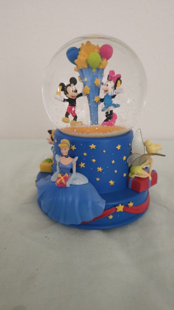 Disney Hallmark Musical Snow Globe 2001 Walt's 100th Birthday Limited Edition