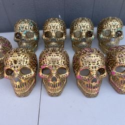 Skulls 