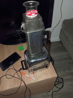 Vita-Mix 3600 Blender with Action Dome Lid