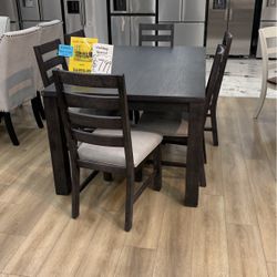 Wooden 7 Pc Dining Set