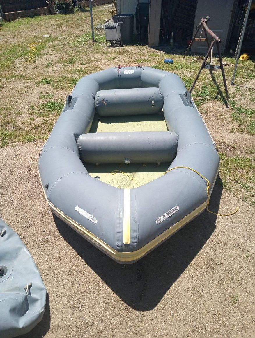Redshank Heavyduty 6 Person Raft