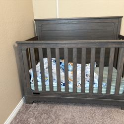 Convertible Crib