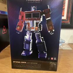 Transformers Robosen Elite Optimus Prime