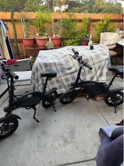 2 bicicletas electricas jetson no tiene cargador no sé si funcionan se venden como están