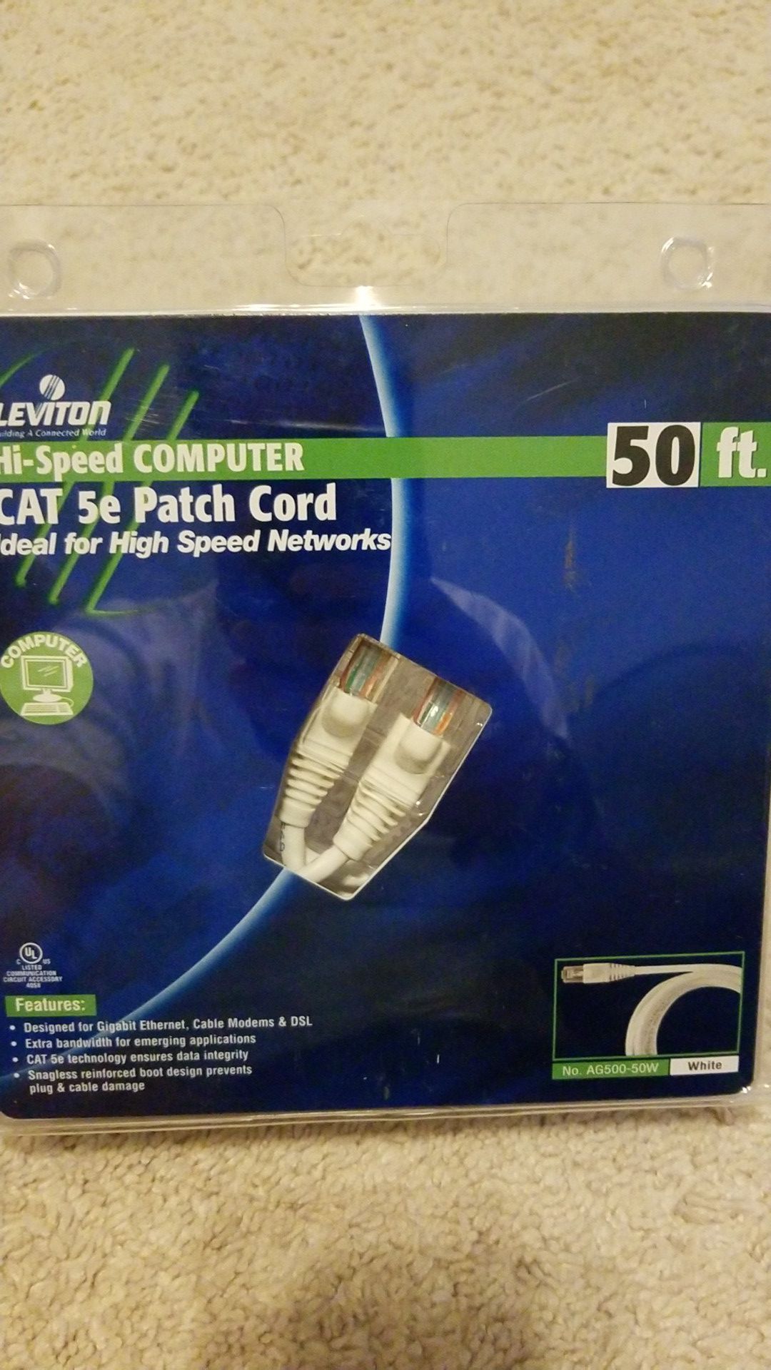 NEW - Hi-speed network CAT 5e patch cord