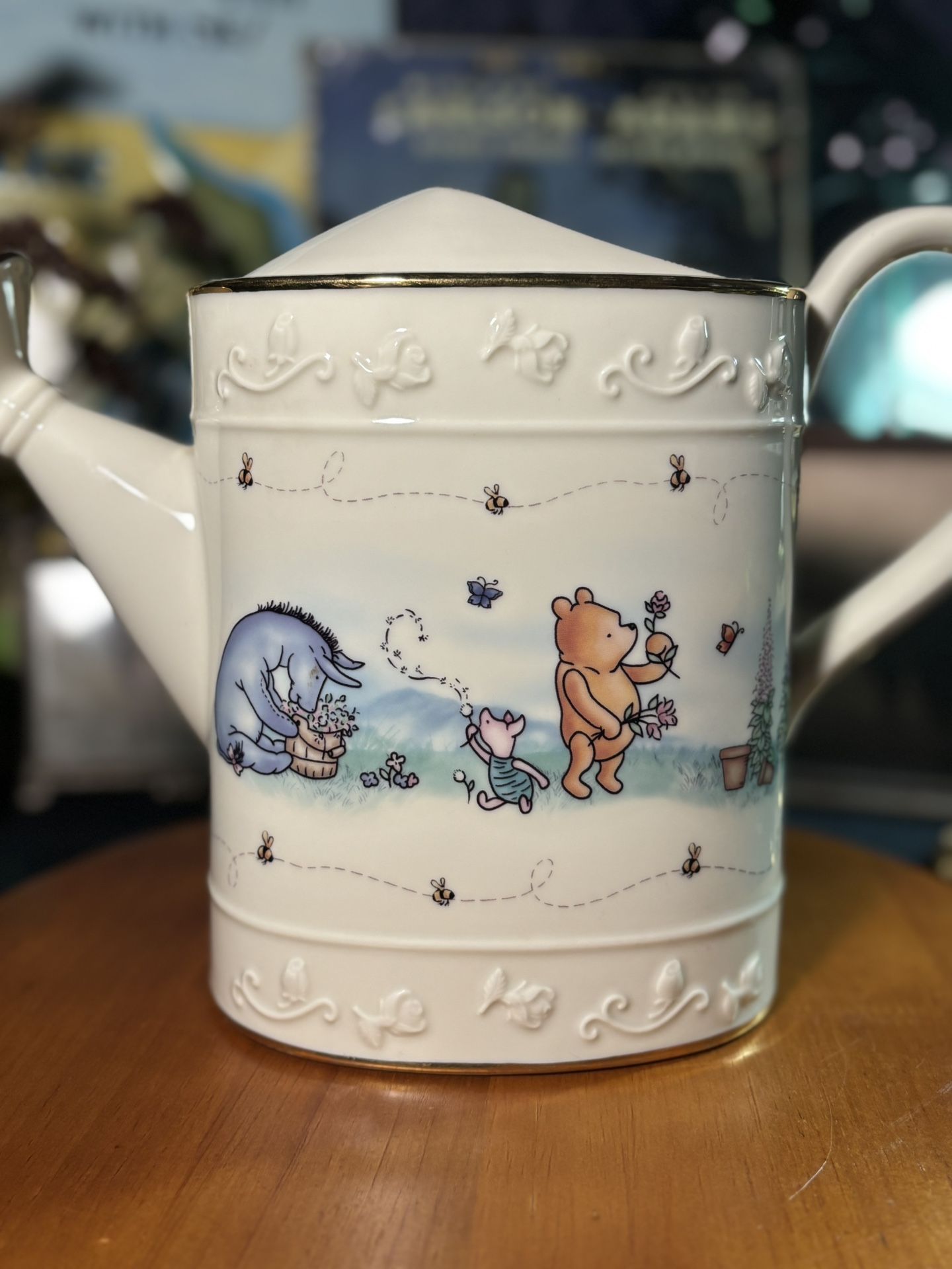 Lenox 2000 Disney “ A Pooh- Ish Type Of Garden “Winnie the Pooh Ceramic Watering Can – Collector Piece