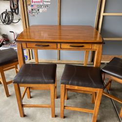 Dining Table With 4 Stools