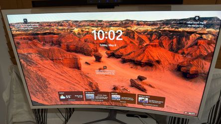 Samsung Curved Monitor 32”