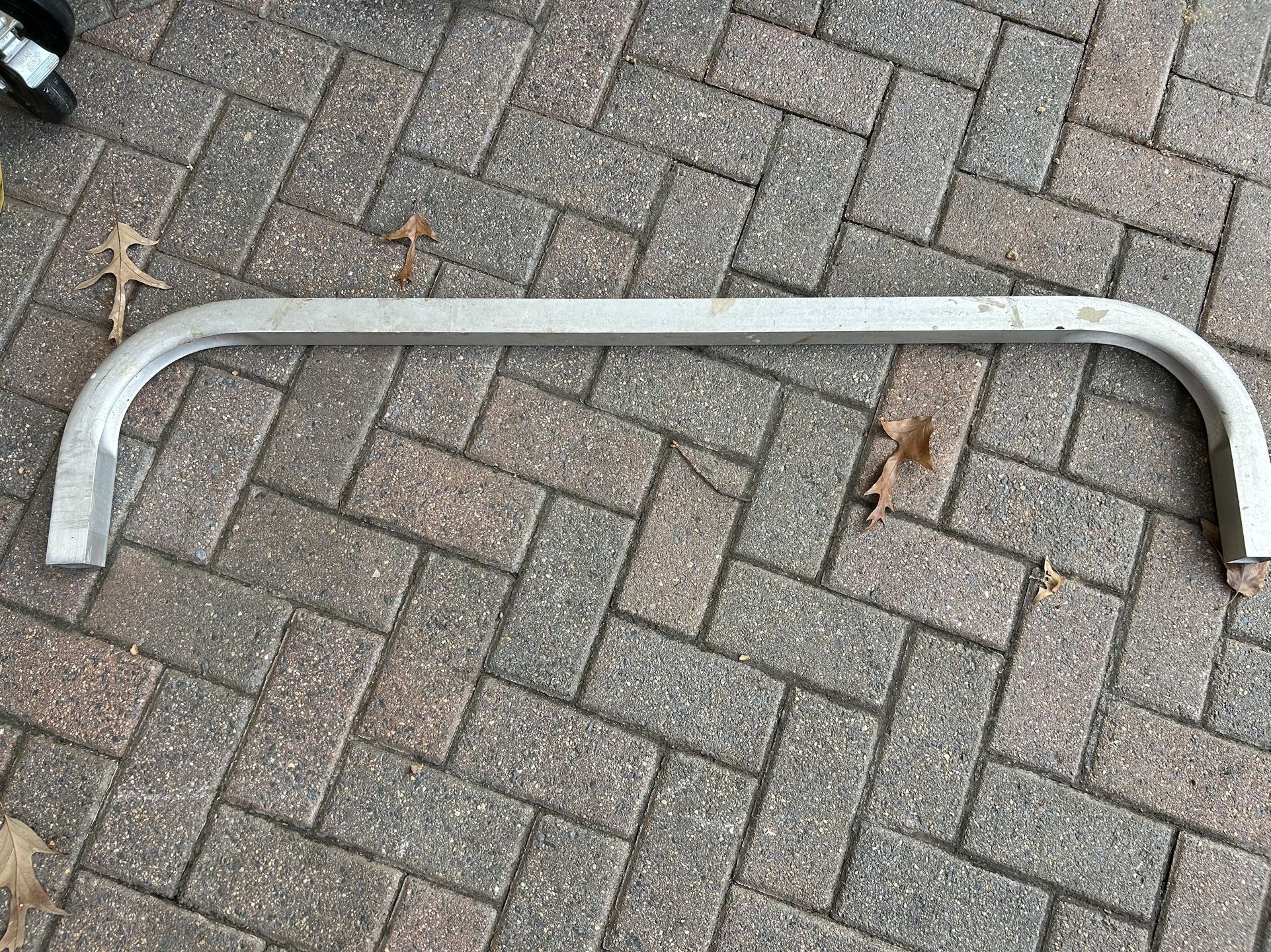 Ladder Stabilizer with two clamps ( no caps )