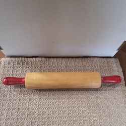 RED-HANDLED DOUGH ROLLER 