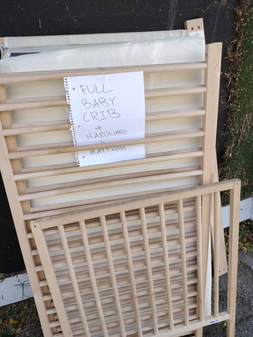 Free Baby Crib Used/Cuna Para Bebe Usada
