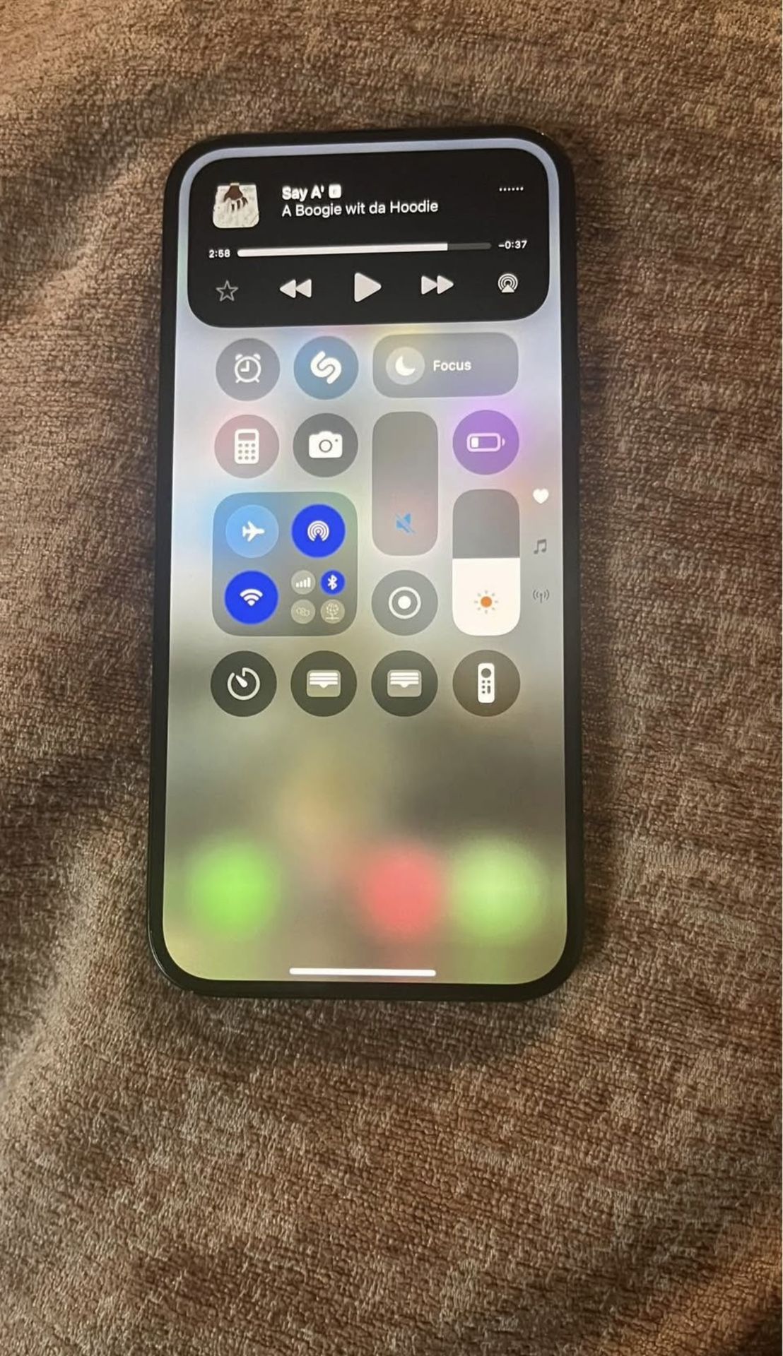 iPhone 15 Plus