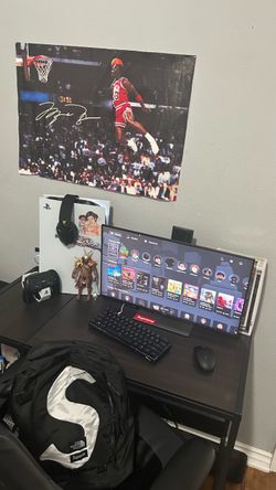 Keyboard, Monitor, and wireless mouse