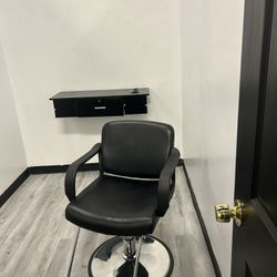Salon Styling Chair With Styling Station