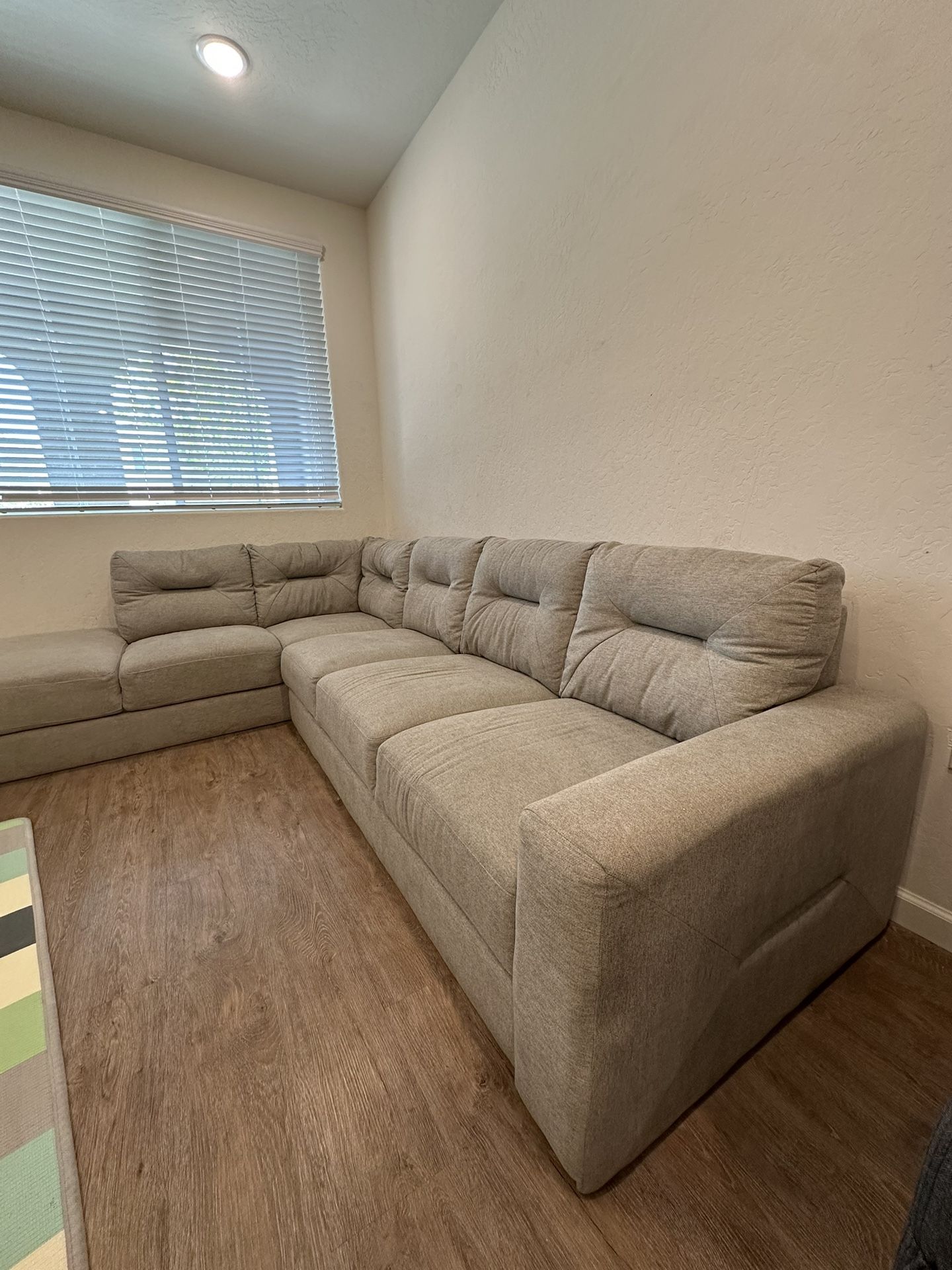 Living Spaces Carter Light Grey Sofa 