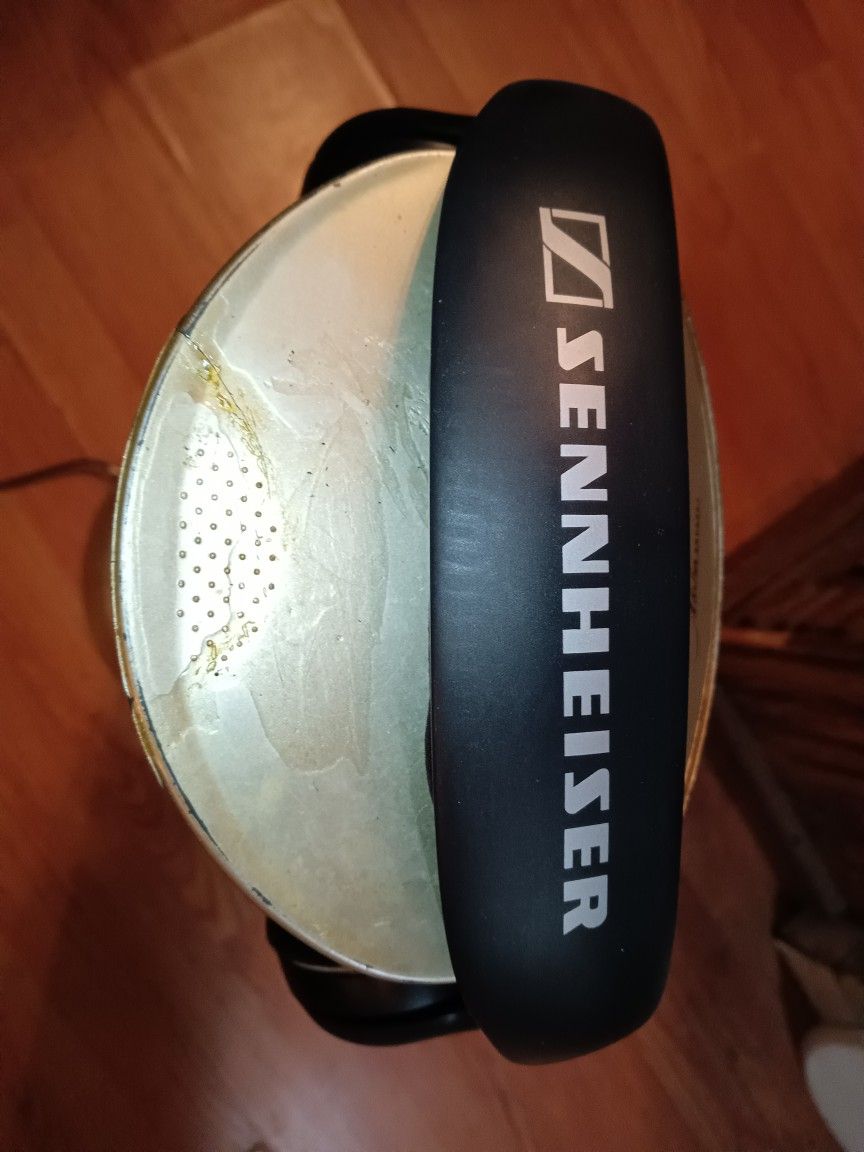 SENNHEISER{cordless stereo headphones}