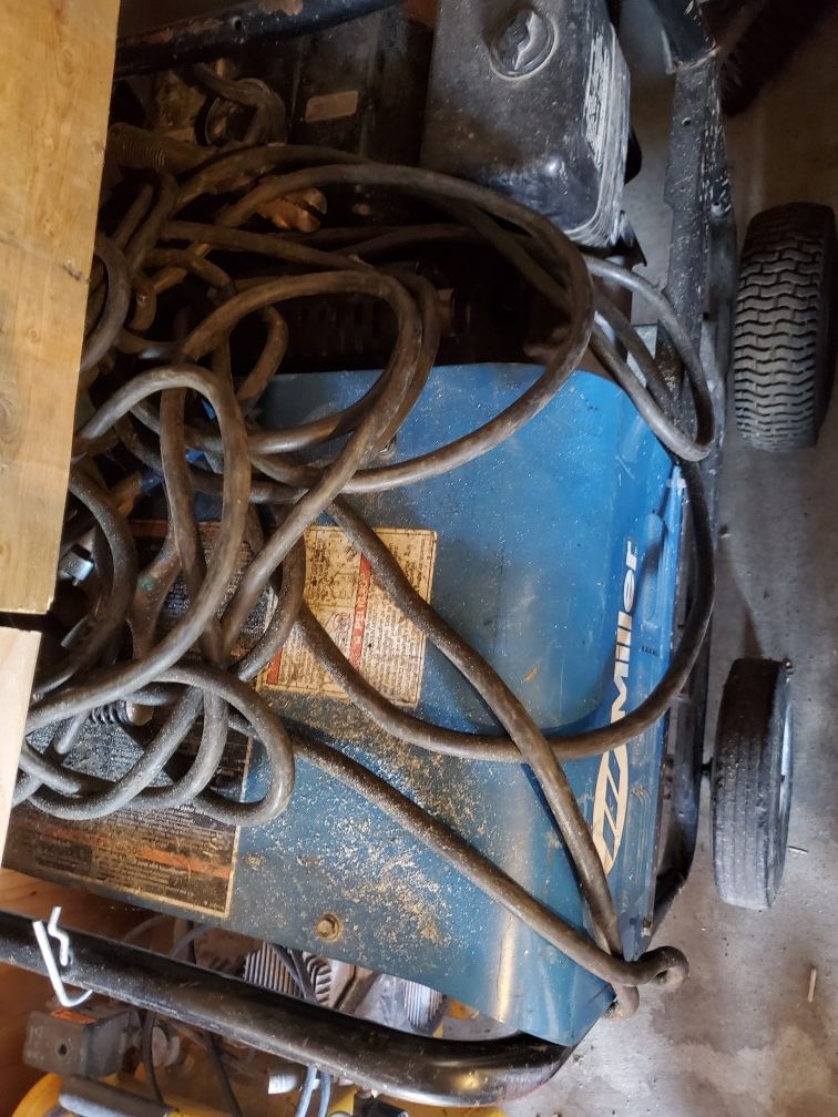 MILLER WELDER,BLUE STAR 145 for Sale in Chicago, IL OfferUp